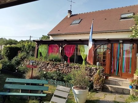 maison de hameau avec véranda  garage et studio indépendant sur la parcelle