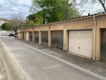 vente parking / box  14.10m²  montreuil