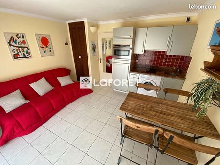 studio 1 pièce 27 m²