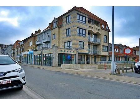 espace commercial (97 m²) situé au centre de bredene bad