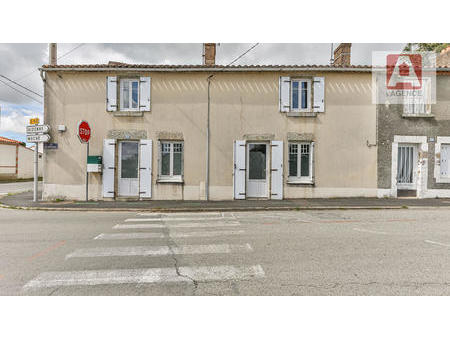 vente maison à apremont (85220) : à vendre / 120m² apremont