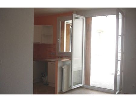 location appartement 3 pièces 75 m² valence (26000)