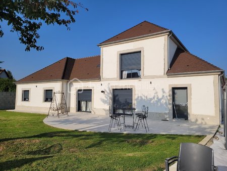 maison de 221 m² à beauvais