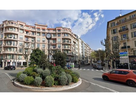 vente parking 360 m²