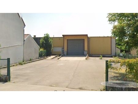 vente locaux professionnels 840 m²