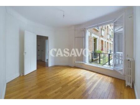 vente appartement 2 pièces de 51m² - 75018 paris