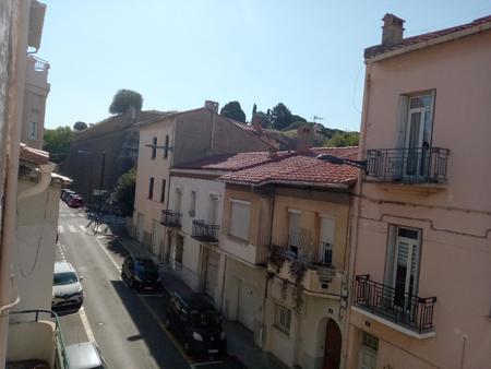 secteur calme - appartement refait a neuf tres ensoleille et vue sur le palais des rois de