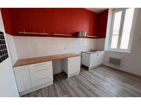 location appartement 2 pièces 42 m² aubagne (13400)