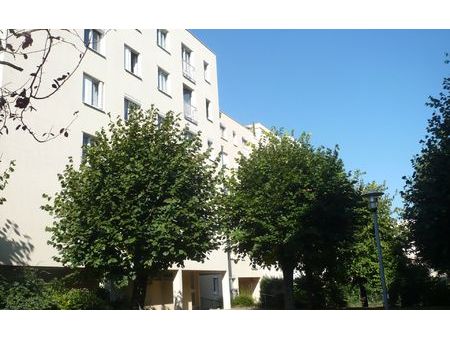 location appartement  64.8 m² t-3 à dijon  830 €