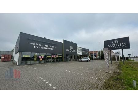 990 m² trade space long on boomsesteenweg à louer