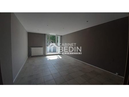 location appartement 3 pièces 65.9 m²