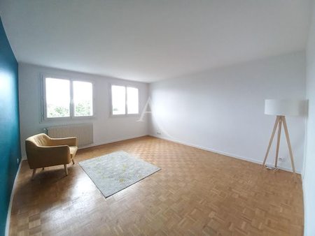 location appartement 3 pièces 76.6 m²