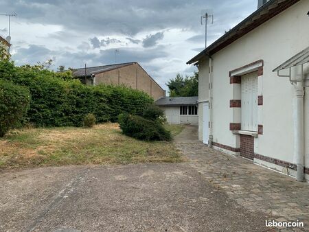 maison centre ville avec jardin et garage