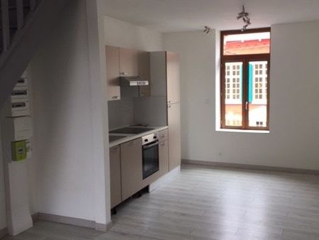 loue appartement rue d'aire à lillers 65m² sur 2 niveaux