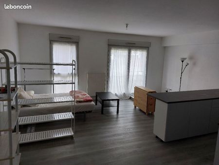 appartement rénové de 40 m² à proximité gare et fac