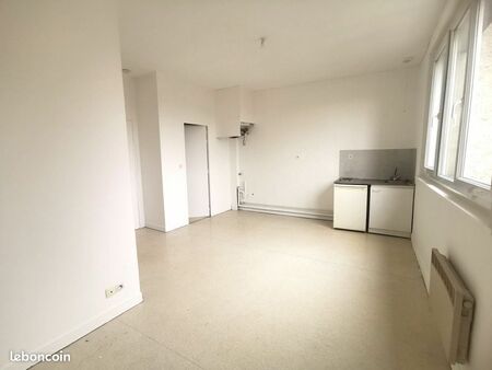 studio 1 pièce 25 m²