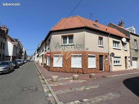 local commercial 130 m²