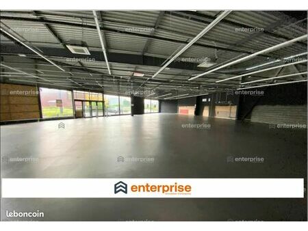 local commercial 660 m²