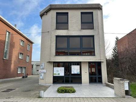 bien professionnel à louer à merksem € 1.150 (kw1jq) - carl martens immobilien | zimmo