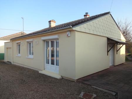 saint hilaire sur yerre : maison f3 (77 m²) en location