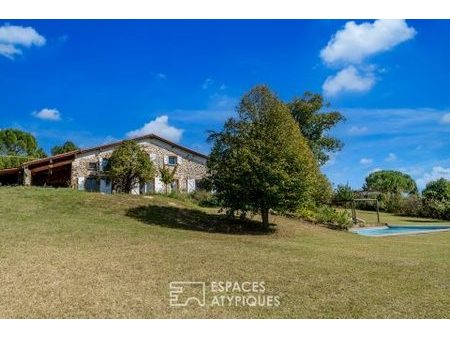 belle maison en pierre rénovée avec piscine proche de romans