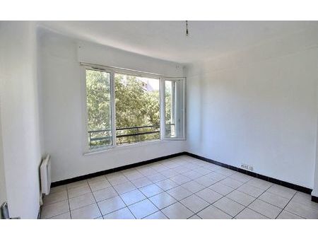 location appartement  43.08 m² t-2 à marseille 3  680 €