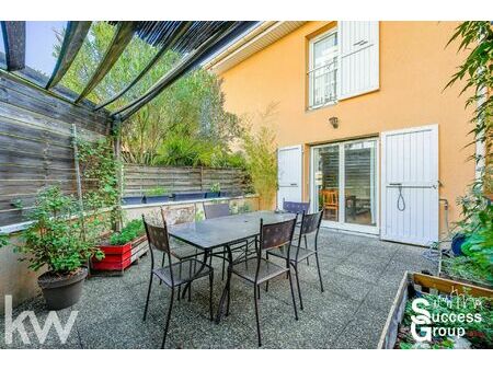 villeurbanne - maison 3 pièces 69 m² en bon état  avec terras