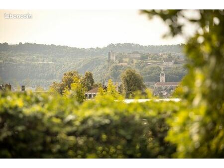 belle villa de caractère et ses dépendances