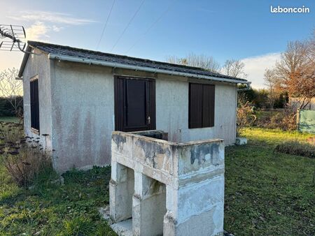 location terrain de loisirs avec une maisonnette