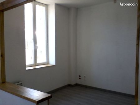 appartement t1 a louer au bugue 24260