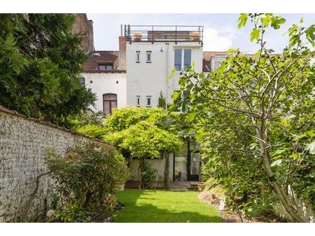 grand studio avec jardin à ixelles