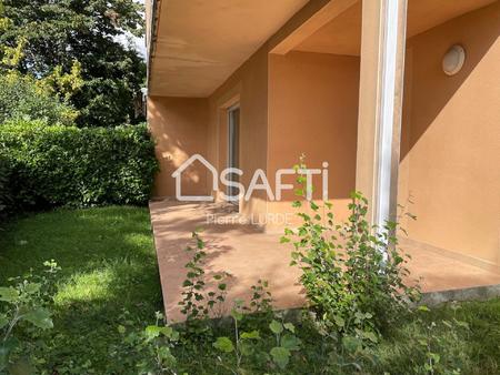 appartement t4 de 80 m2 avec stationnement et jardin