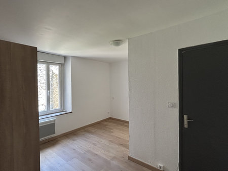 quartier 4 chemins - apt t2 entierement renove - environneme