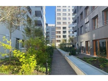 location appartement 2 pièces 44 m² saint-denis (93200)