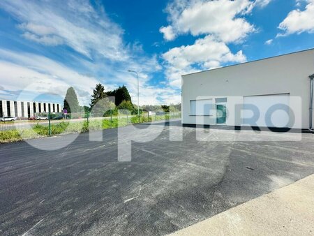 location de local commercial de 130 m² à soissons - 02200