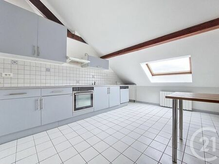 appartement f5 à louer - 5 pièces - 68 66 m2 - belfort - 90 - franche-comte