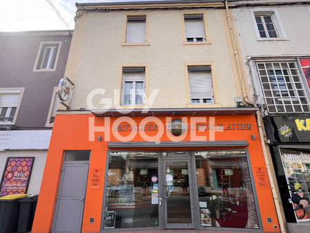 à vendre - immeuble de 140 m² et son fonds de commerce au creusot