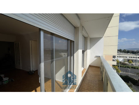 appartement 4 pièces avec balcon