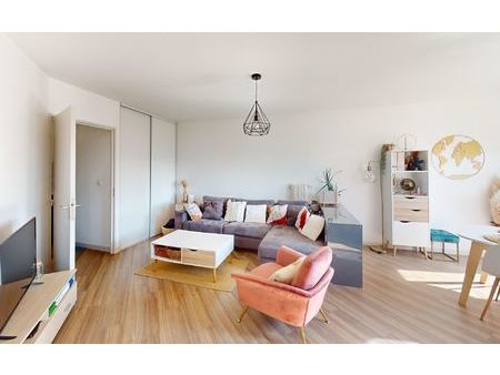 appartement lyon 7 66.38 m² t-3 à vendre  307 000 €