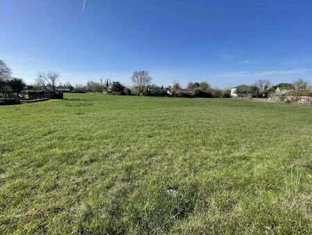 terrain à bâtir de 700 m² à bergerac (24)