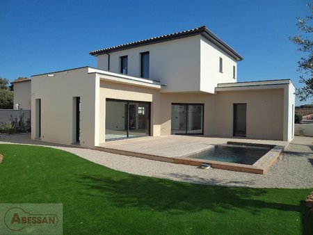 villa neuve t5 avec piscine et garage